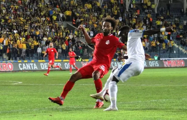 Spor Toto Süper Lig: Mke Ankaragücü: 0 - Antalyaspor: 1 (İlk Yarı)