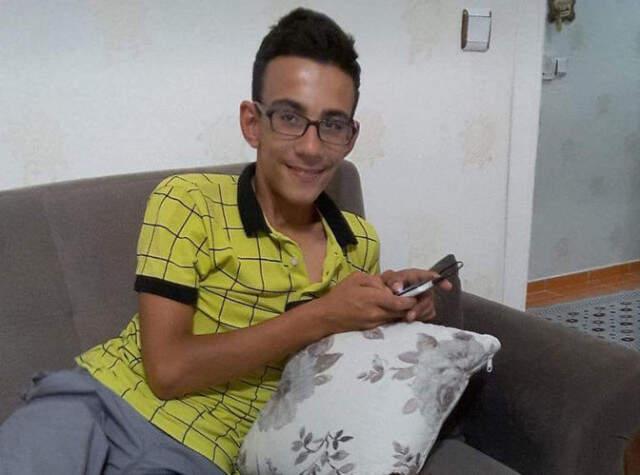 16 Yaşındaki Engelli Genci, Uyuşturucu Kullanan Komşusu Öldürmüş