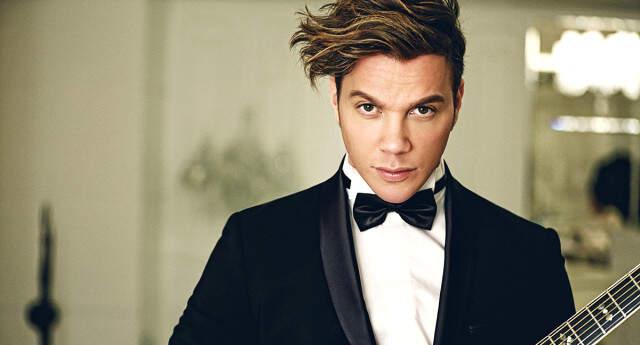 Buse Narcı, Olaylı Bir Şekilde Ayrıldığı Sinan Akçıl İçin 'Benim İçin Özel Birisi' Açıklamasını Yaptı