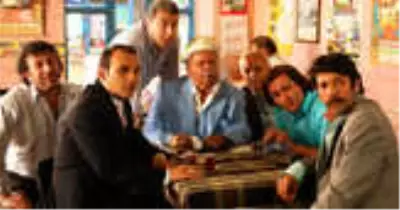 Hayatını Kaybeden Oyuncu Kemal İnci'nin Cenaze Törenine Sanat Camiasından Kimse Katılmadı Hayatını Kaybeden Oyuncu Kemal İnci'nin Cenaze Törenine Sanat Camiasından Kimse Katılmadı