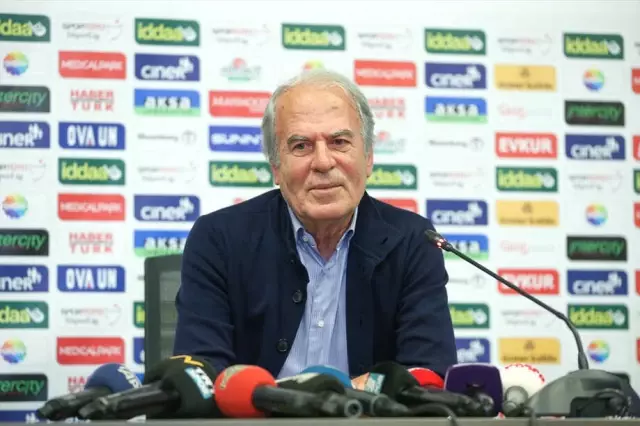 Mustafa Denizli, Kasımpaşa'da Avrupa'yı Hedefliyor