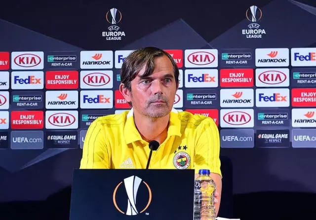 Phillip Cocu'dan İstifa Açıklaması
