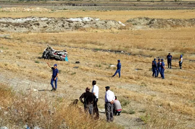 Gaziantep Haberleri: Şarampole devrilen otomobilin sürücüsü öldü 36