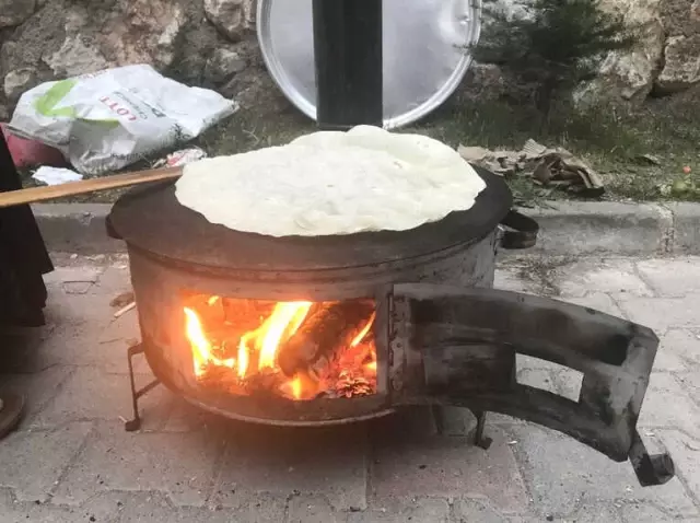 Tokatlı Kadınların İmece Usulü Kış Hazırlığı Tokatlı Kadınların İmece Usulü Kış Hazırlığı