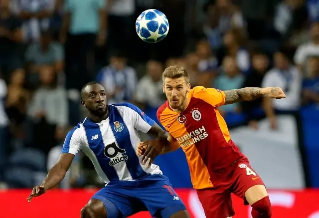 UEFA Şampiyonlar Ligi: Porto: 0 - Galatasaray: 0 (İlk Yarı ...