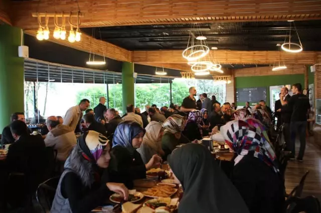 Akçokaca Belediye Başkanı Yemenici Din Görevlileriyle Buluştu Akçokaca Belediye Başkanı Yemenici Din Görevlileriyle Buluştu