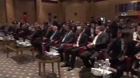 Türk-İş'ten Asgari Ücret Açıklaması: 'Asgari Ücreti 2 Bin Liraya Çekin'