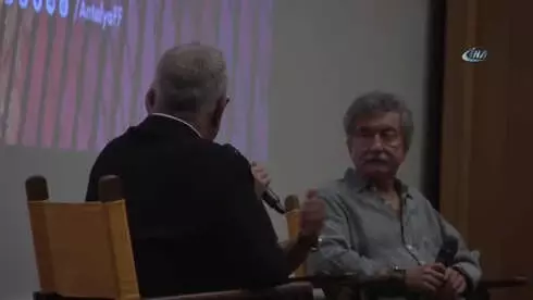 Ünlü Şovmen Cem Yılmaz'dan Evlilik Esprisi: 'Siz Gidin Biz Geliyoruz' Ünlü Şovmen Cem Yılmaz'dan Evlilik Esprisi: 'Siz Gidin Biz Geliyoruz'
