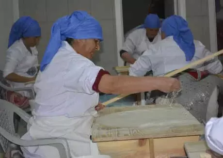 Yufka İmalathanesi Kadınların Ekmek Kapısı Oldu Yufka İmalathanesi Kadınların Ekmek Kapısı Oldu