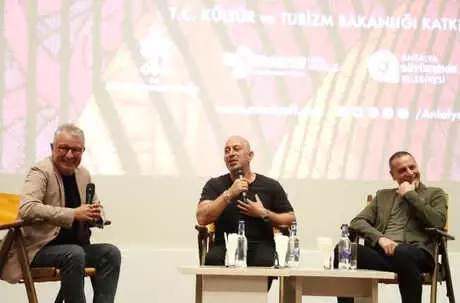 Cem Yılmaz: En Sevdiğim Karakterlere Şener Şen Hayat Verdi
