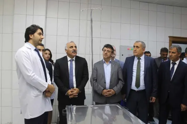 Göl Manzaralı Hayvan Bakım Tesisi Hizmete Açıldı Göl Manzaralı Hayvan Bakım Tesisi Hizmete Açıldı