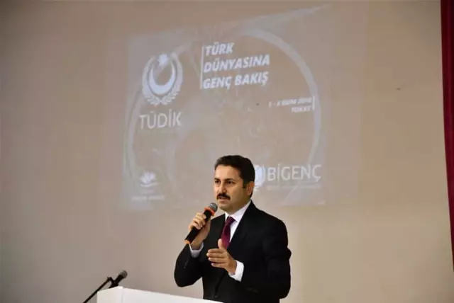 Tokat'ta Türk Dünyasına Genç Bakış Çalıştayı Yapıldı Tokat'ta Türk Dünyasına Genç Bakış Çalıştayı Yapıldı