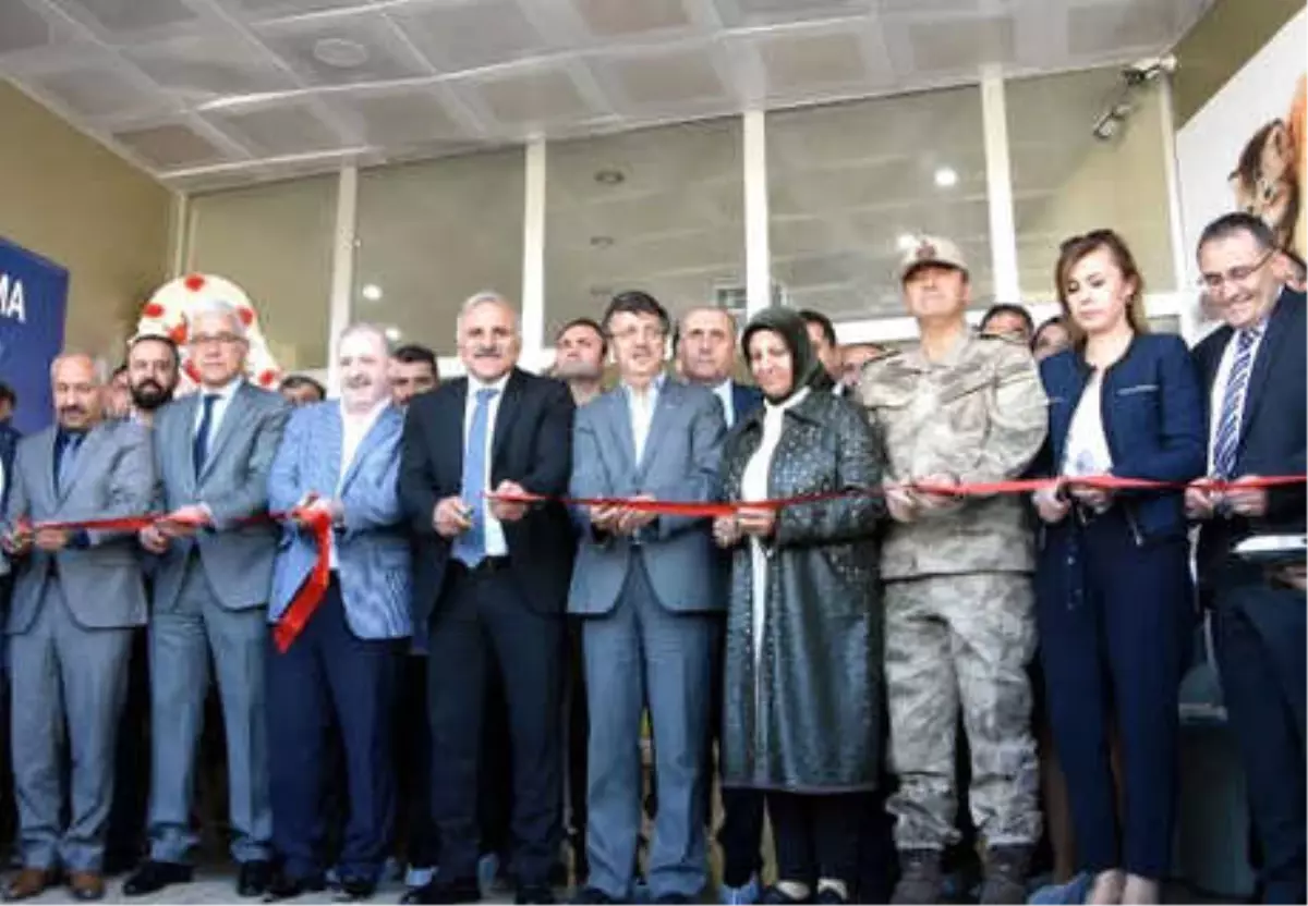 Van'da Yapılan Modern 'Hayvan Bakım Evi' Hizmete Açıldı