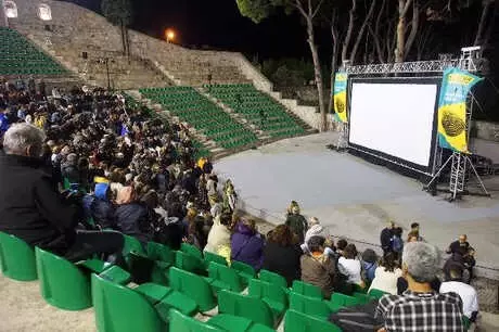 Başka Sinema Ayvalık Film Festivali Başladı Başka Sinema Ayvalık Film Festivali Başladı