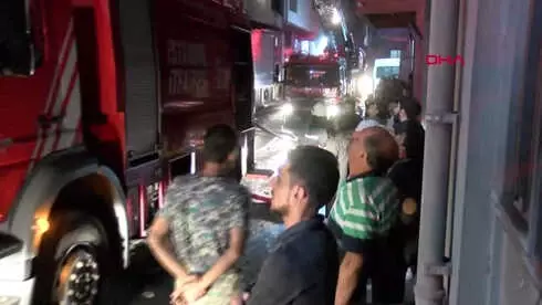 Bayrampaşa'da Fabrika Yangını Bayrampaşa'da Fabrika Yangını