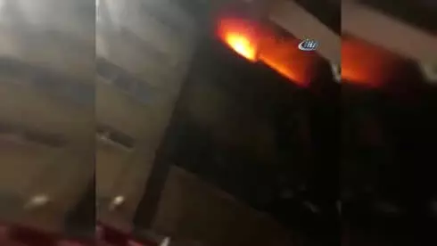 Bayrampaşa'da Plastik Fabrikasında Korkutan Yangın Bayrampaşa'da Plastik Fabrikasında Korkutan Yangın