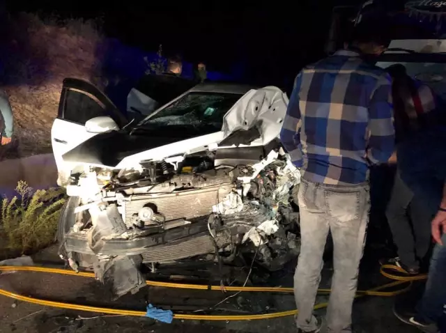 Bursa'da İki Otomobil Çarpıştı: 1 Ölü, 5 Yaralı