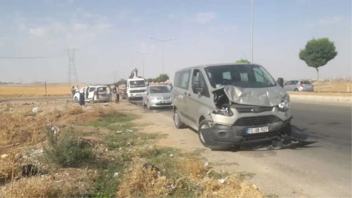 Batman'da Trafik Kazası: 3 Yaralı