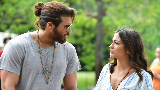 Can Yaman, Dizideki Fıskiyeli Öpüşme Sahnelerinde Üşütünce Hastaneye Kaldırıldı