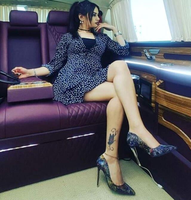 Gelin Adayı Naz Mila Göğüs Altından Dizine Kadar Yaptırdığı Dövmesiyle Sosyal Medyayı Salladı