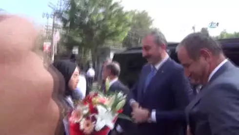 Adalet Bakanı Abdulhamit Gül Cizre'de Ziyaretlerde Bulundu