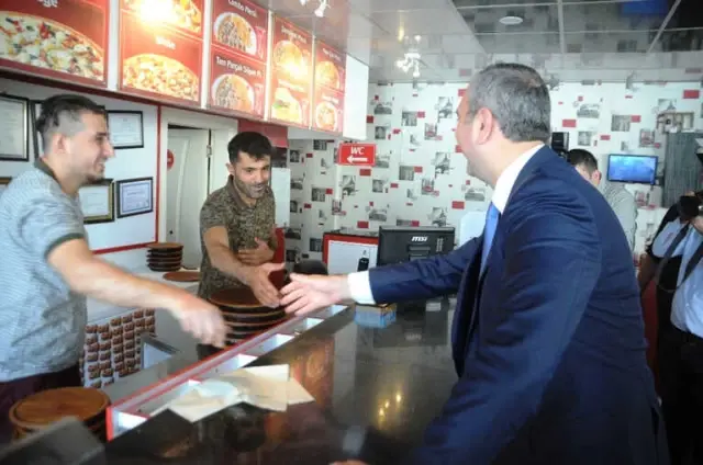 Adalet Bakanı Gül, Cizre'de Ziyaretlerde Bulundu