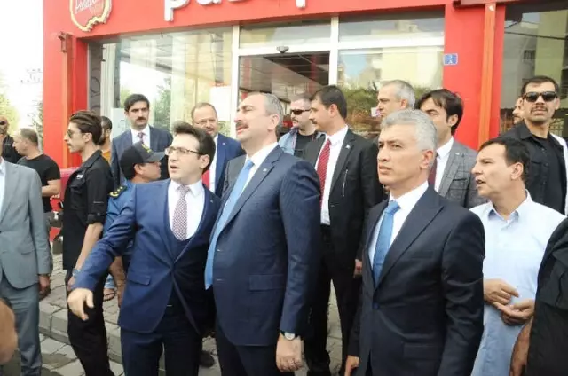 Adalet Bakanı Gül, Cizre'de Ziyaretlerde Bulundu