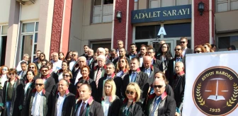 Aydın'da Avukatlar Bu Defa Kendi Haklarını Aramak İçin Cübbe Giydi