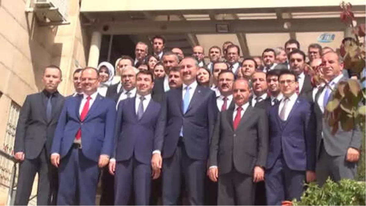 Bakan Gül, Terör Mağdurları İçin Yapılan Konutları İnceledi