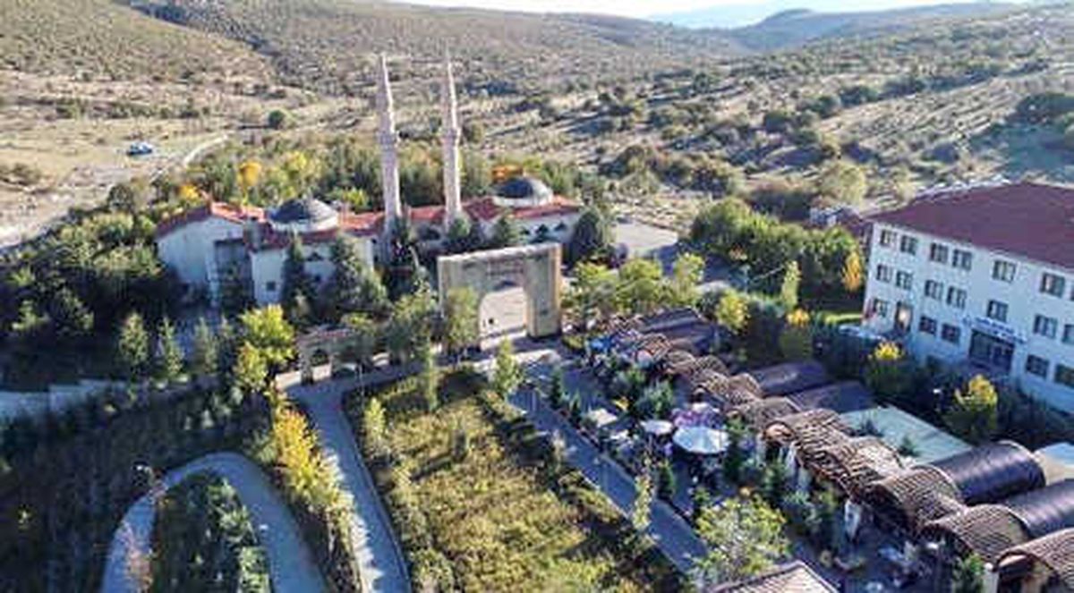Çamlıdere'de Bulunan Şeyh Ali Semerkandi Türbesi Ziyaretçi Akınına Uğruyor