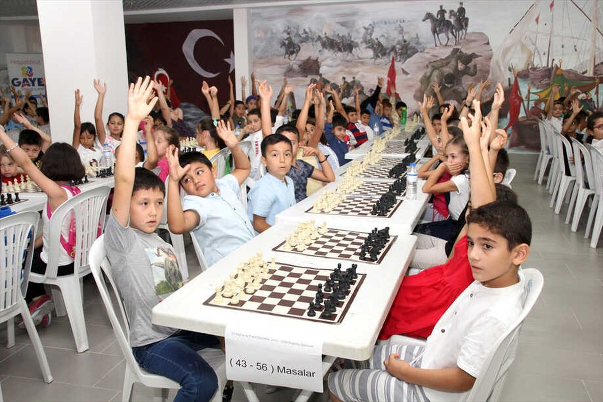 Erdemli'de Öğrenciler Geleceğe Hamle Yaptılar