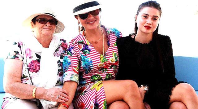 Kızlarının Arasındaki Sıkıntıdan Dolayı İntihara Kalkışan Hadise'nin Annesi Gülnihal Açıkgöz İlk Kez Görüntülendi