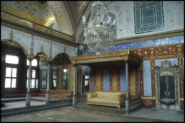 Robbie Williams, 3. Çocuklarını Dünyaya Getiren Eşine Öyle Bir Hediye Verdi Ki...