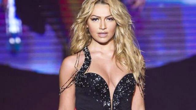 Ünlü şarkıcı Hadise'den Hüzünlü Paylaşım!