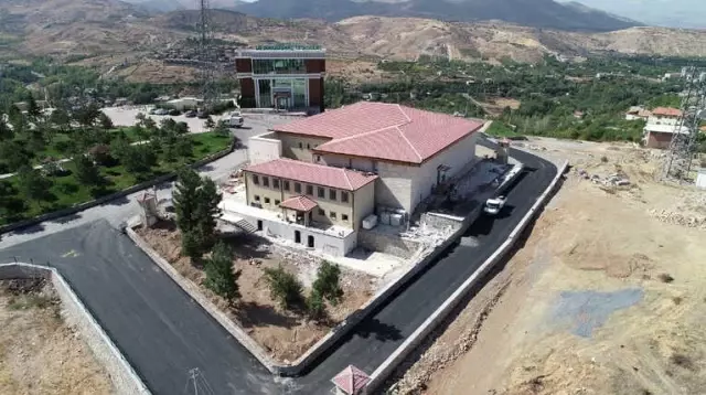 Yeşilyurt'ta 24 Saat Boyunca Kitap Okuma ve Ders Çalışma İmkanı