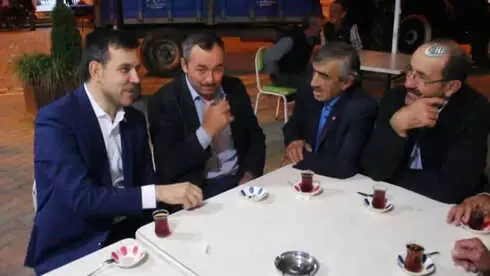 Akçalar ve Fadıllı'daki Gençlerin Kavgasında Milletvekili Mustafa Esgin Devrede Akçalar ve Fadıllı'daki Gençlerin Kavgasında Milletvekili Mustafa Esgin Devrede