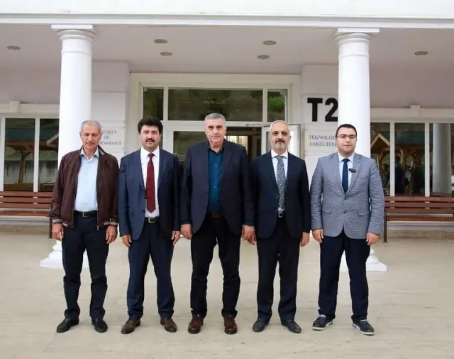 Başkan Toçoğlu, Subü Rektörü Sarıbıyık'ı Ziyaret Etti Başkan Toçoğlu, Subü Rektörü Sarıbıyık'ı Ziyaret Etti