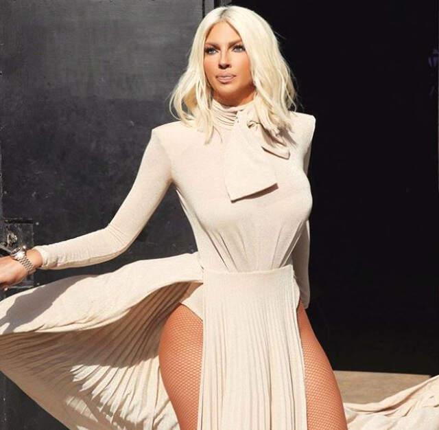 Jelena Karleusa, Futbol Oynadığı Anlar İle Büyük Beğeni Topladı
