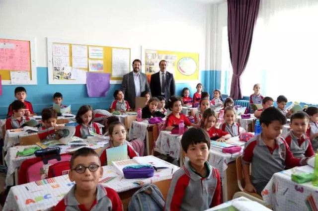 Aksaray'da 'Başkan Mahallemiz' Projesi Devam Ediyor Aksaray'da 'Başkan Mahallemiz' Projesi Devam Ediyor