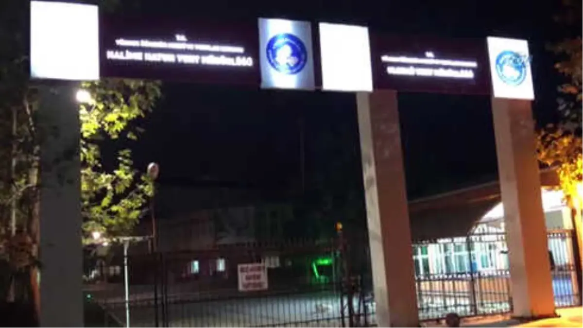 Bursa Da Ogrenci Yurdunda Gida Zehirlenmesi 17 Ogrenci Hastanelik Oldu Bursa