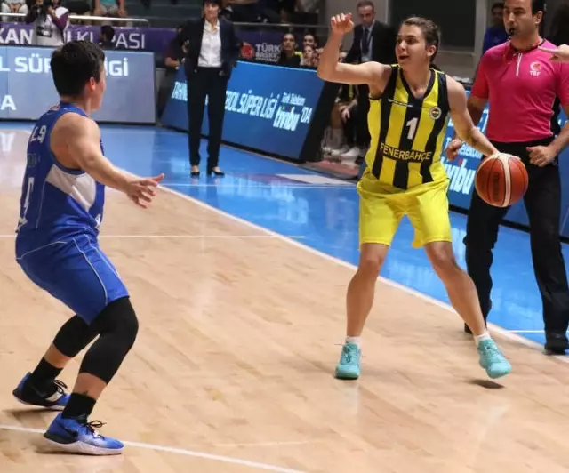 Kadınlar Cumhurbaşkanlığı Kupası Sahibini Buldu Kadınlar Cumhurbaşkanlığı Kupası Sahibini Buldu
