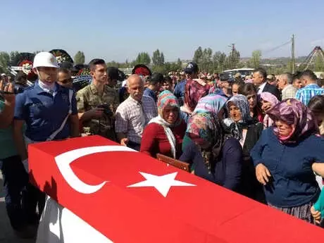 Şehit İşçi Ali Çam, Son Yolculuğuna Uğurlandı