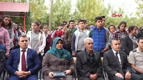 Adıyaman Şehit Polis Fethi Sekin'in İsmi Halı Sahaya Verildi Adıyaman Şehit Polis Fethi Sekin'in İsmi Halı Sahaya Verildi