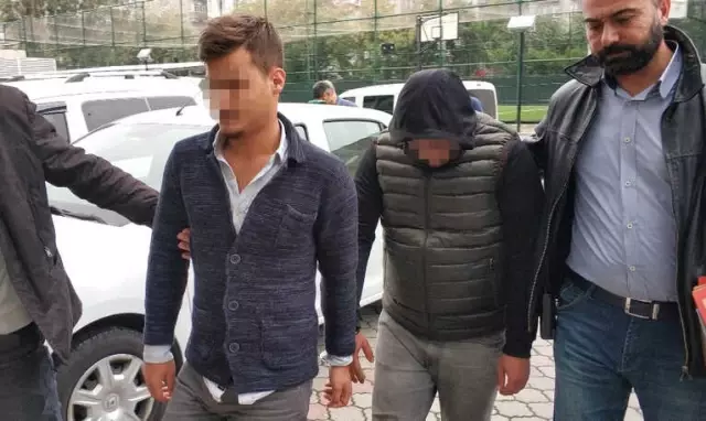Araçların Camlarını Kırıp Hırsızlık Yapan 2 Kişi Tutuklandı