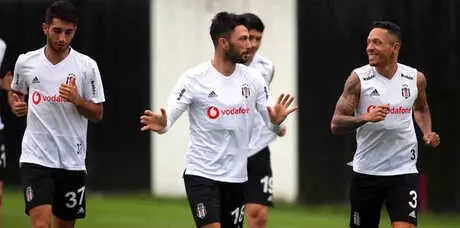 Beşiktaş Çalışmalara 12 Eksikle Başladı