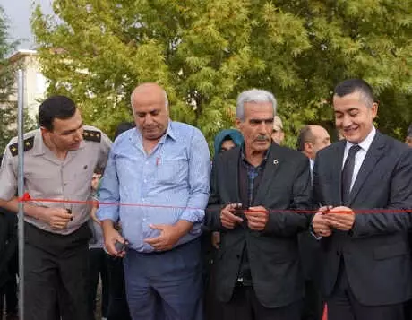 Şehit Polis Fethi Sekin'in İsmi Halı Sahaya Verildi Şehit Polis Fethi Sekin'in İsmi Halı Sahaya Verildi
