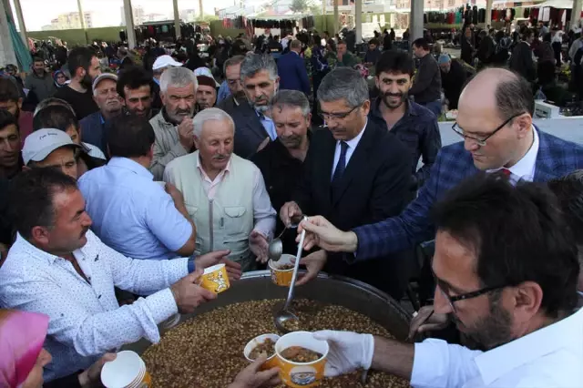Suşehri'nde Aşure İkramı