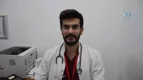 Tek Yumurta İkizi Doktorlar 26 Yıldır Hiç Ayrılmadılar Tek Yumurta İkizi Doktorlar 26 Yıldır Hiç Ayrılmadılar