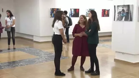 1+1 Halet ile Nail' Fotoğraf Sergisi Ziyaretçilere Kapılarını Açtı 1+1 Halet ile Nail' Fotoğraf Sergisi Ziyaretçilere Kapılarını Açtı