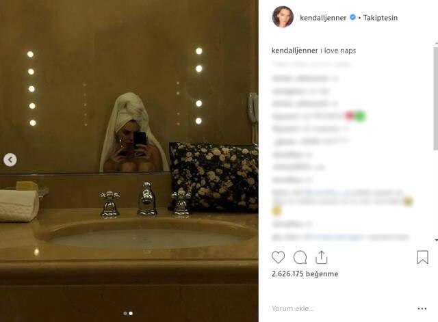 ABD'li Model Kendall Jenner'dan Bornozlu Paylaşım!
